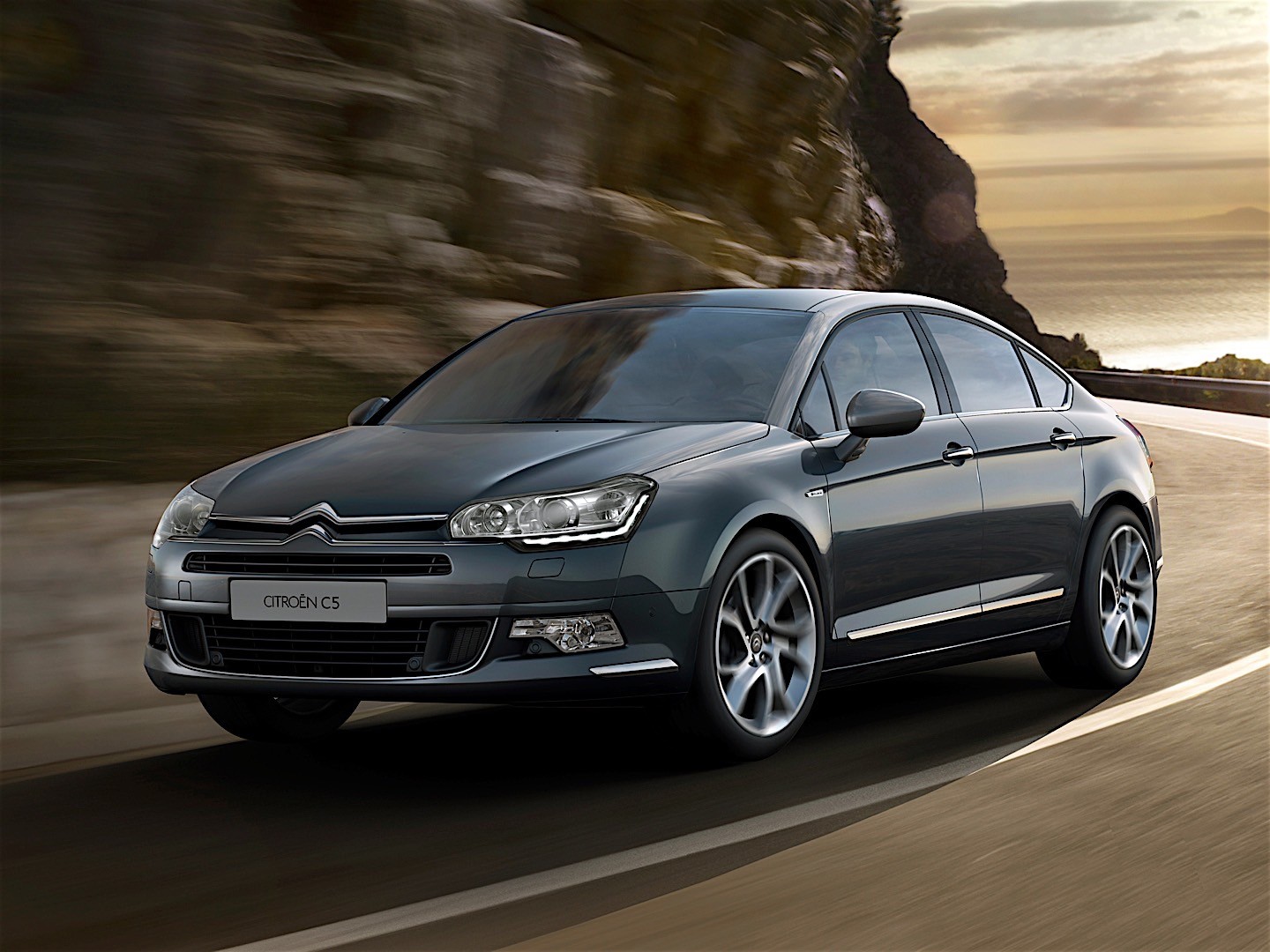 Citroen C5 Sedan photo 6