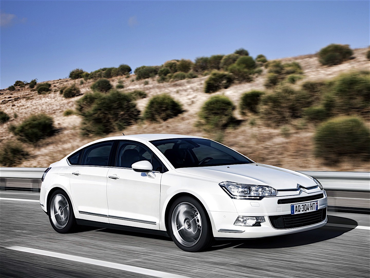 Citroen C5 Sedan photo 8