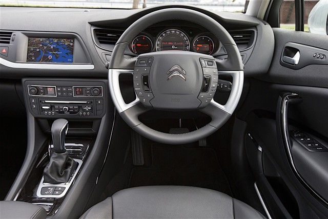 Citroen C5 Sedan photo 39