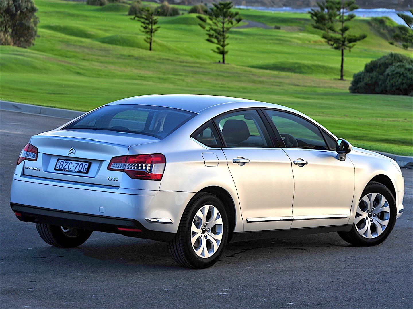 Citroen C5 Sedan photo 13