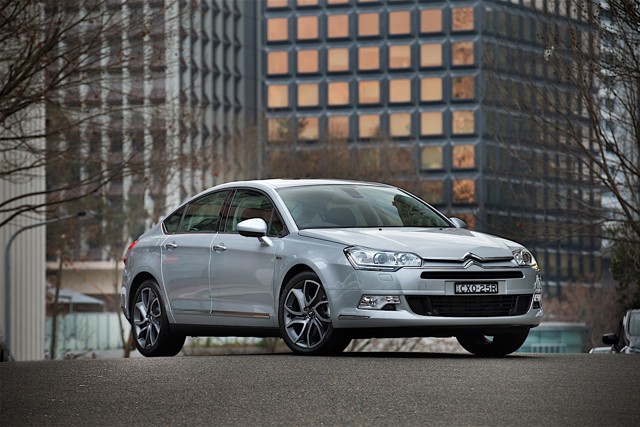 Citroen C5 Sedan photo 15
