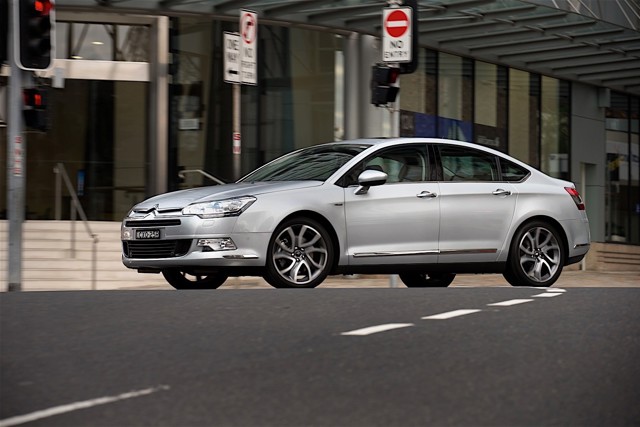 Citroen C5 Sedan photo 25