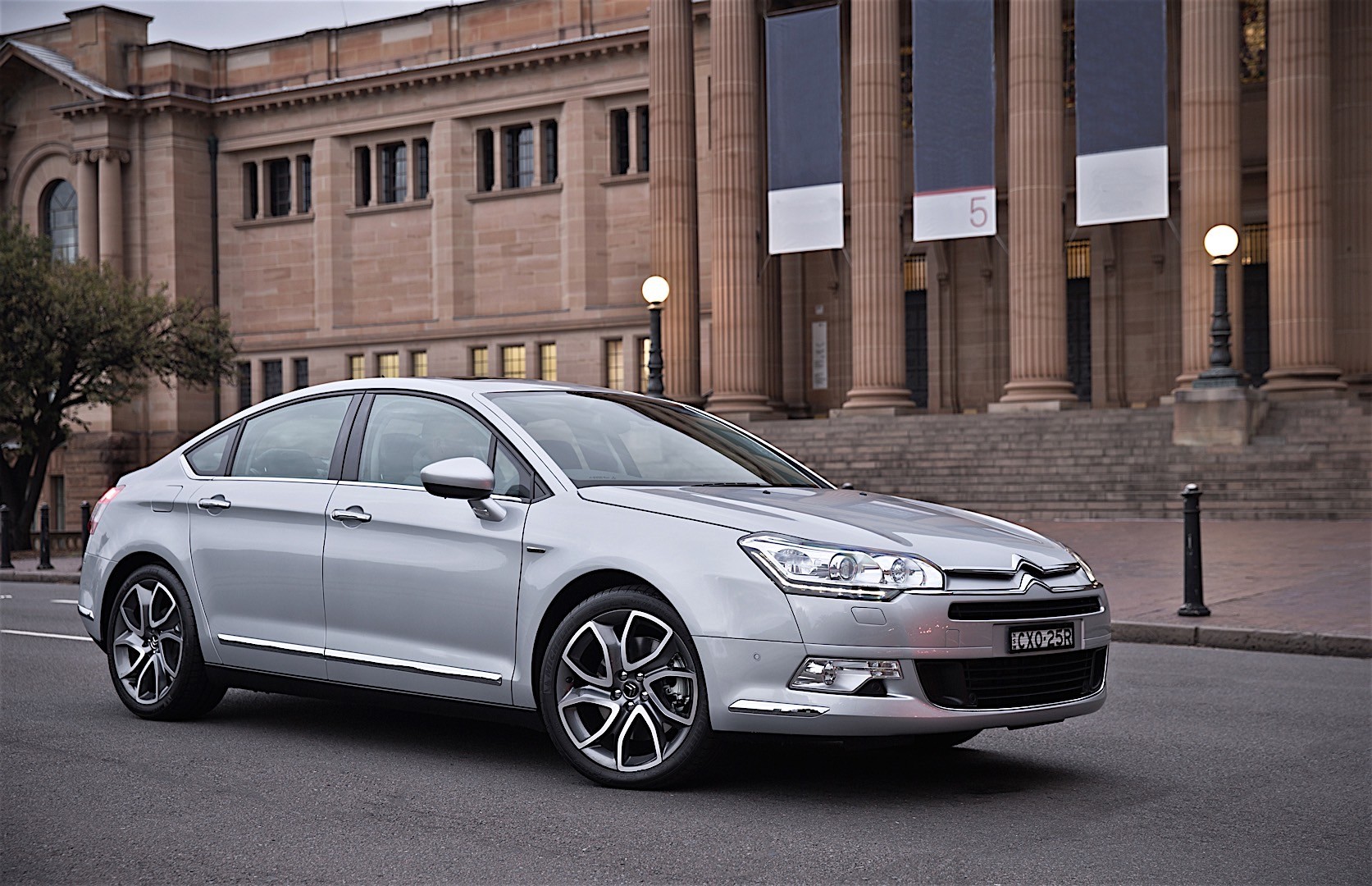 Citroen C5 Sedan photo 26