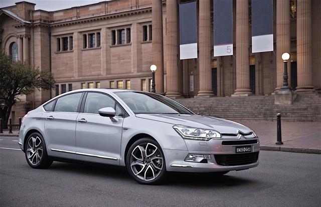 Citroen C5 Sedan photo 26