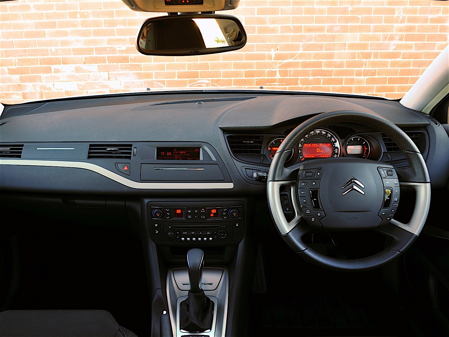 Citroen C5 Sedan photo 44