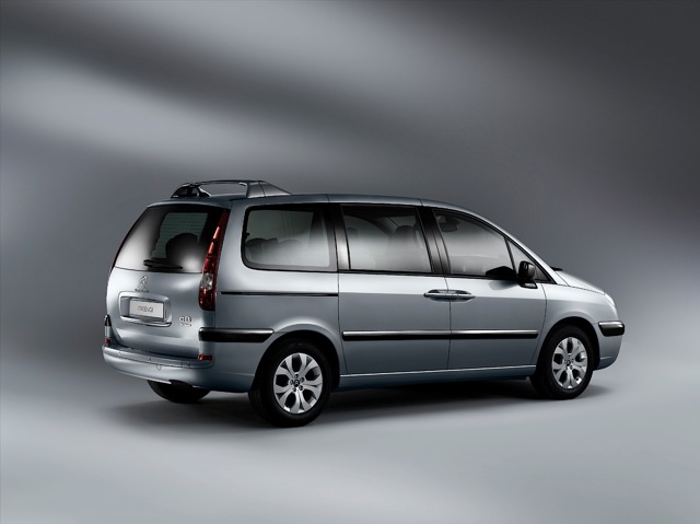 Citroen C8 photo 10