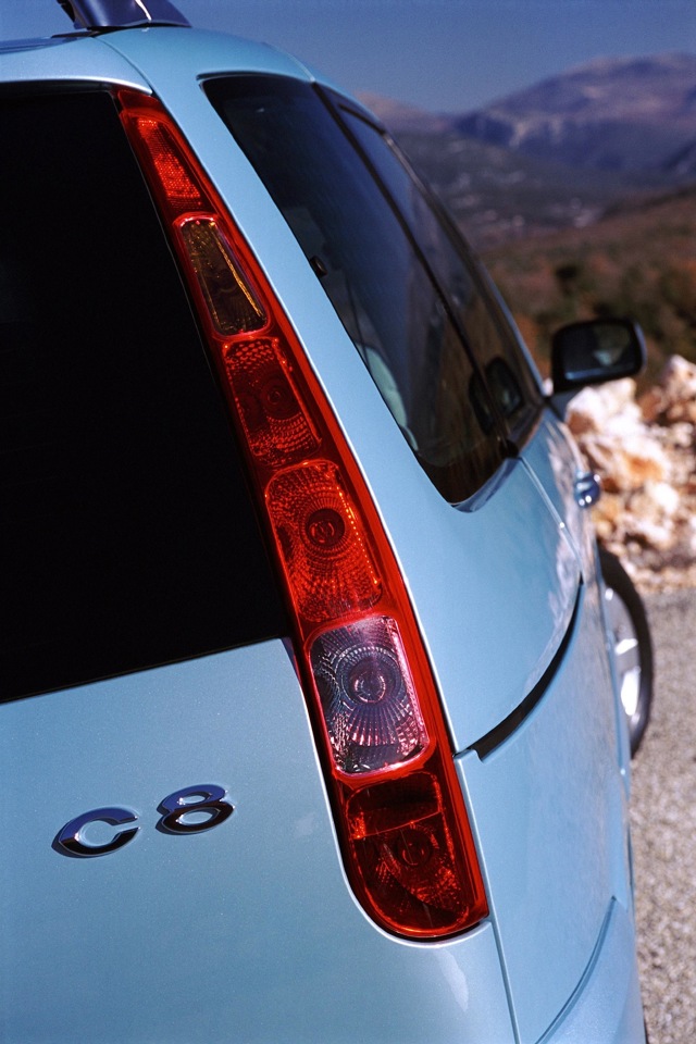 Citroen C8 photo 13