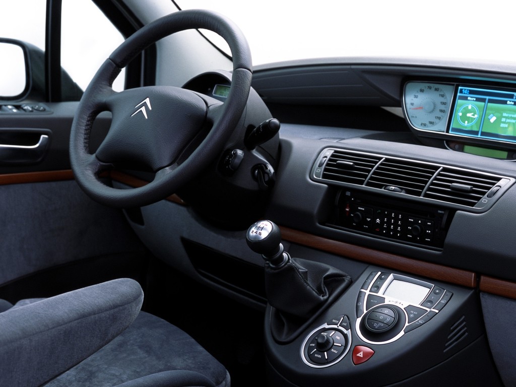 Citroen C8 photo 10