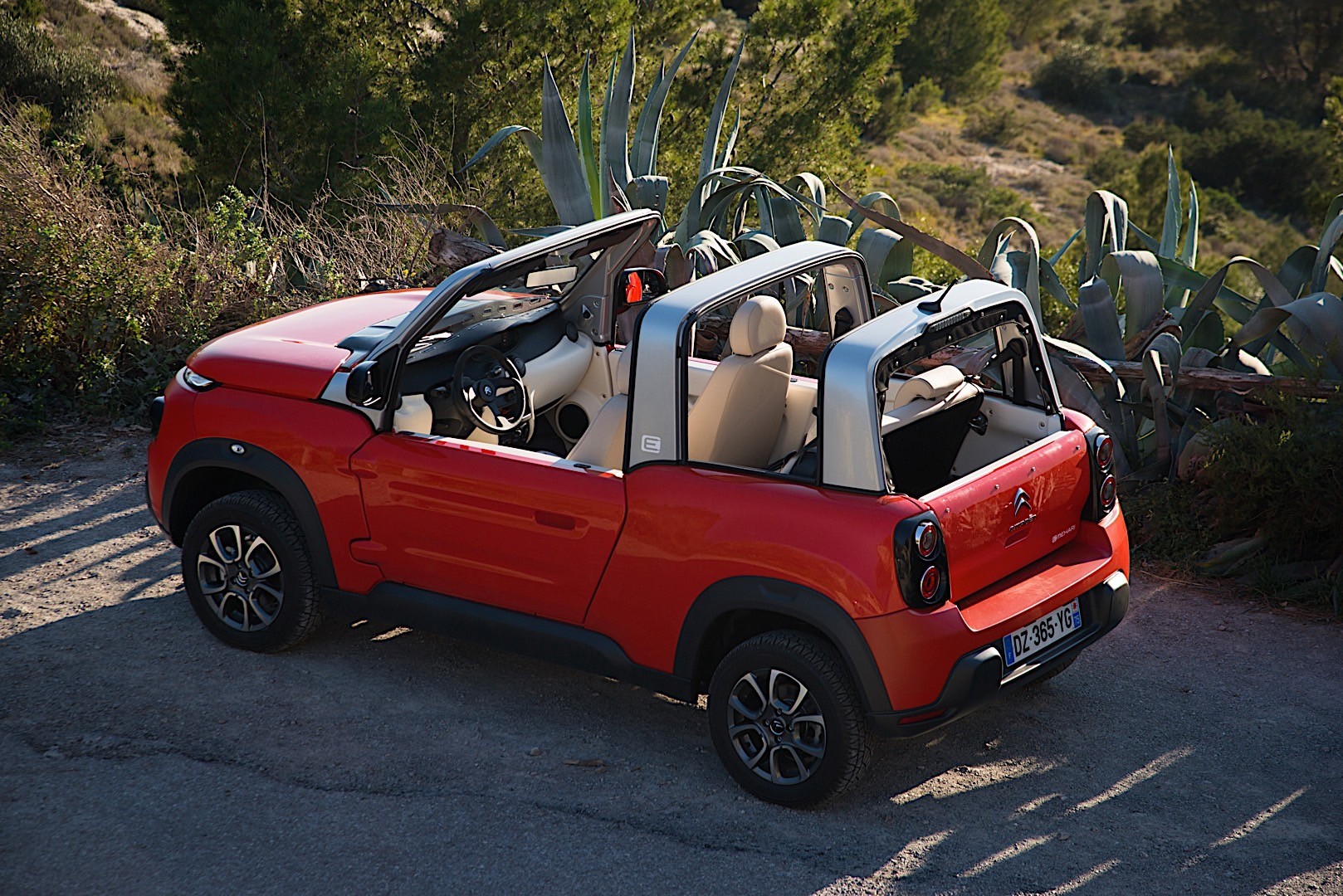 Citroen E-Mehari photo 3