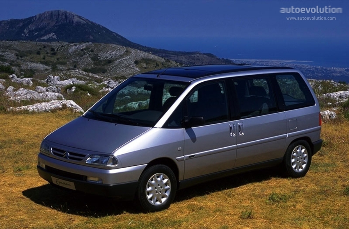 Citroen CITROEN Evasion 1.8i 5MT FWD (100 HP)
