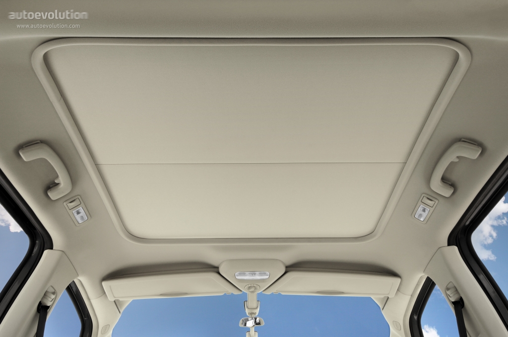 Citroen Grand C4 Picasso photo 13