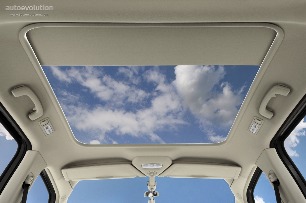 Citroen Grand C4 Picasso photo 14