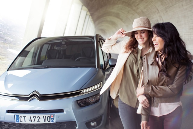 Citroen Grand C4 Picasso photo 17