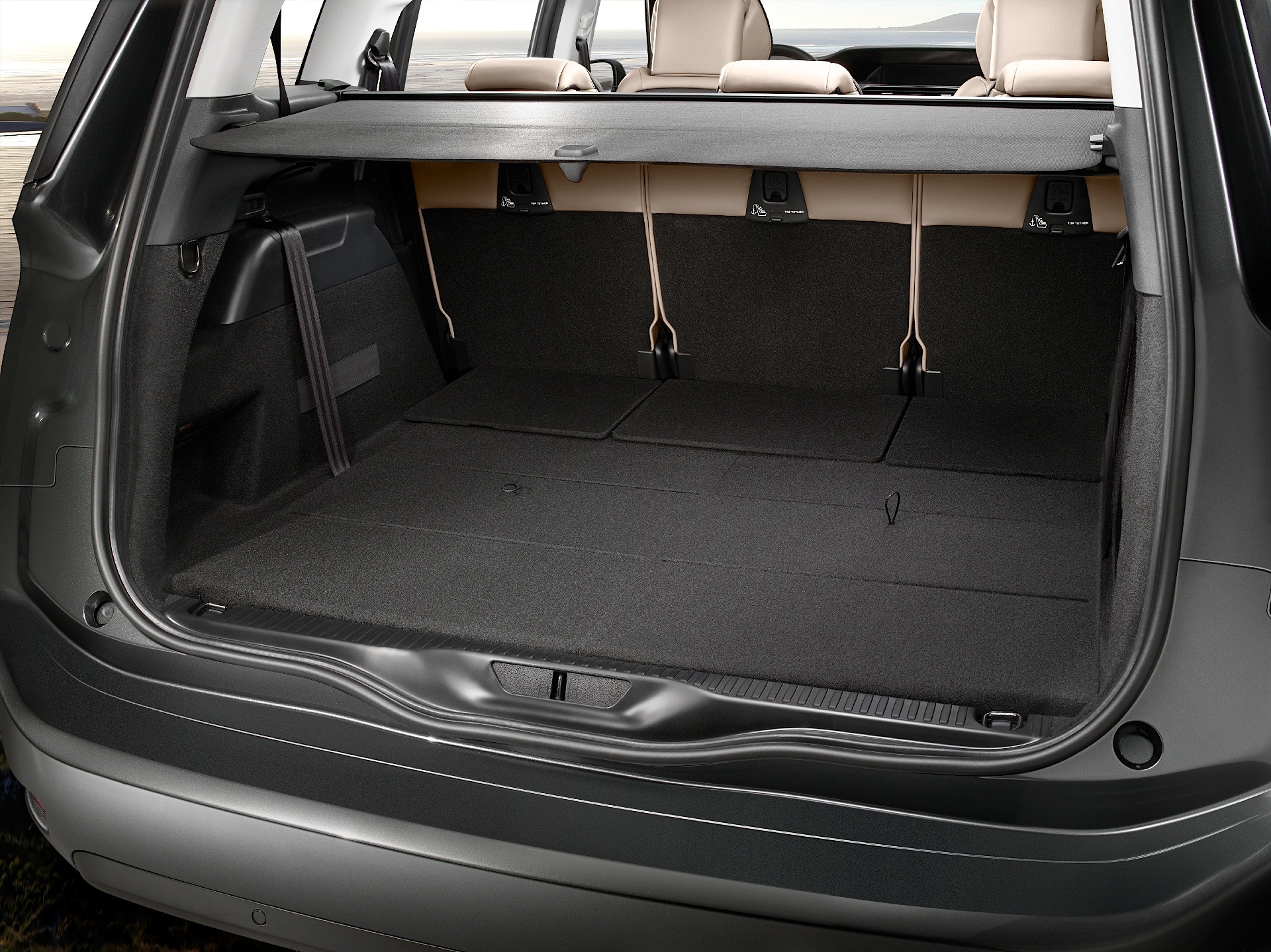 Citroen Grand C4 Picasso photo 69