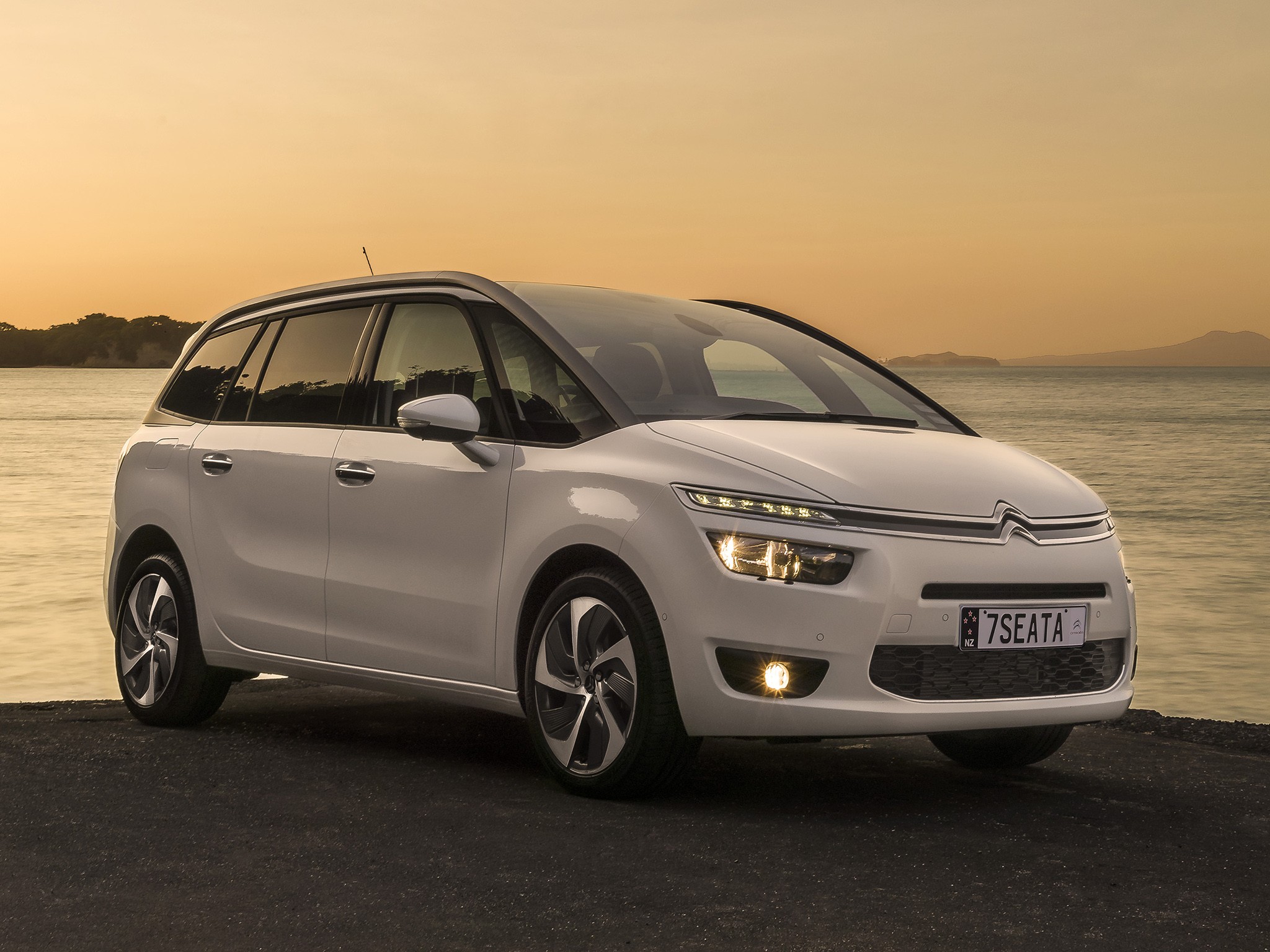 Citroen Grand C4 Picasso photo 36