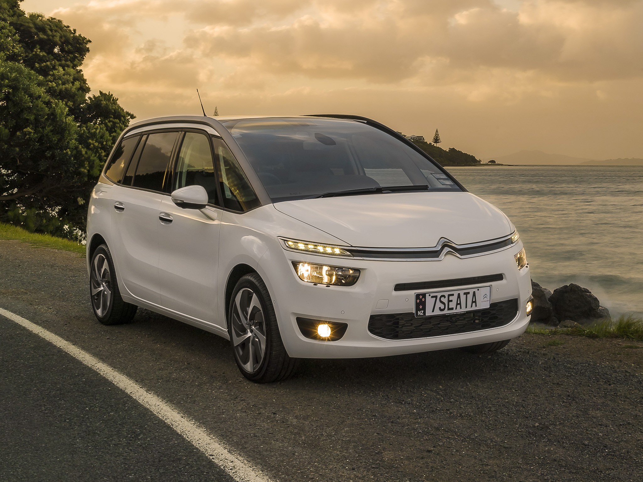 Citroen Grand C4 Picasso photo 37