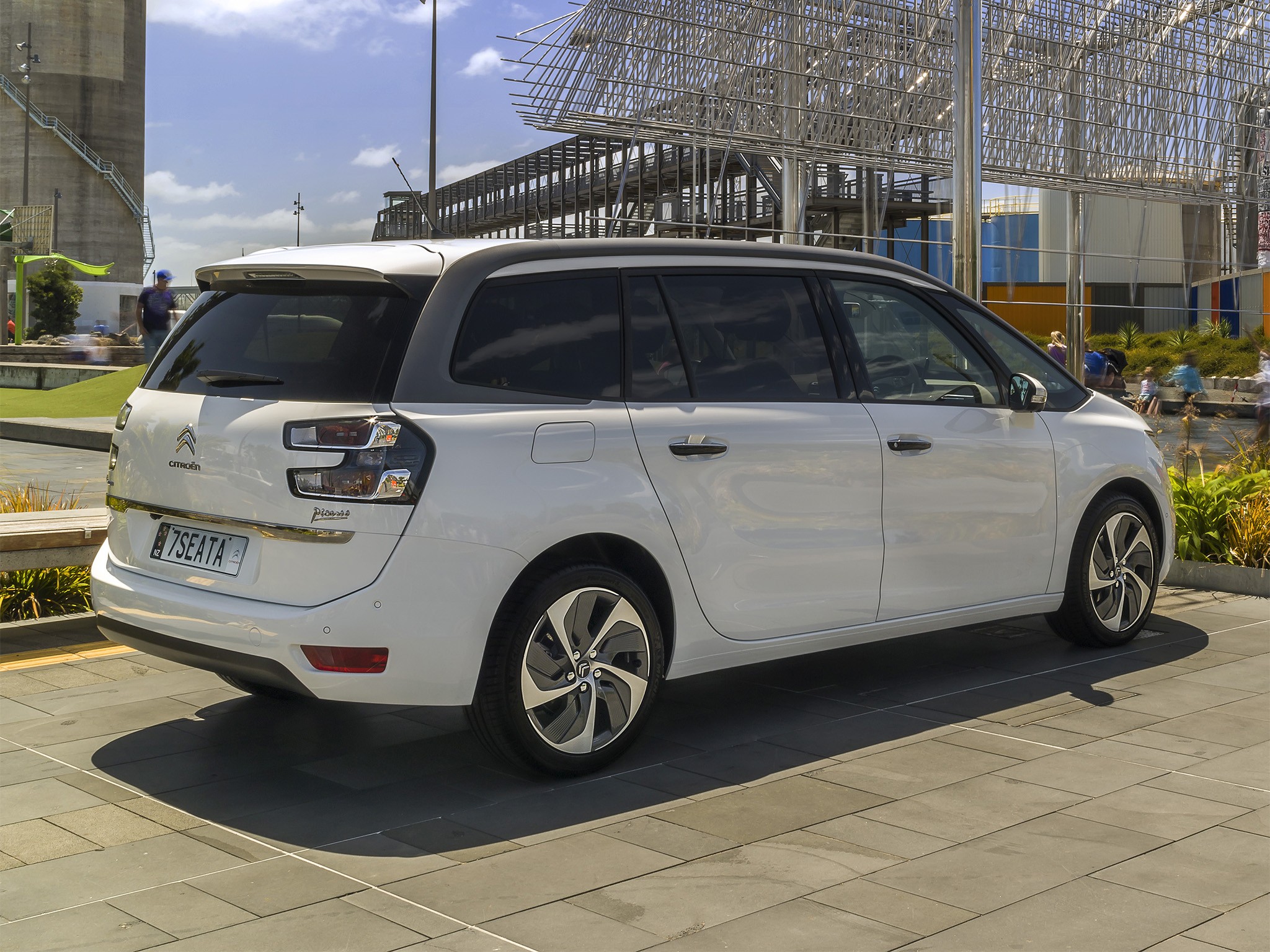 Citroen Grand C4 Picasso photo 38