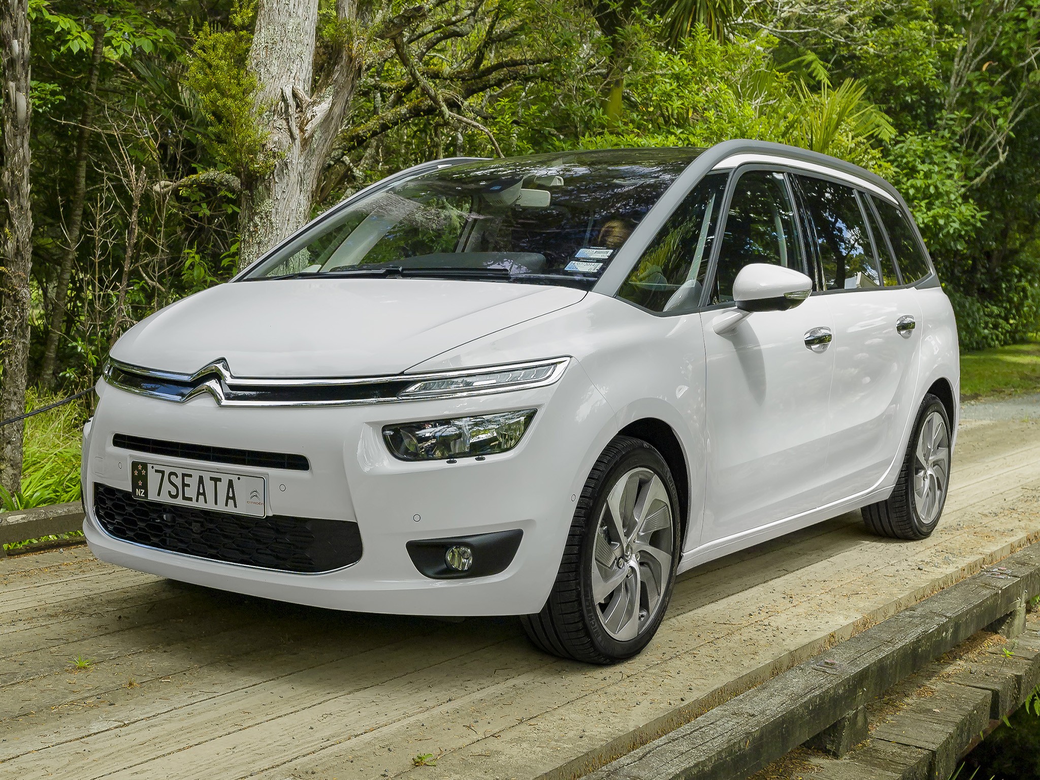 Citroen Grand C4 Picasso photo 47