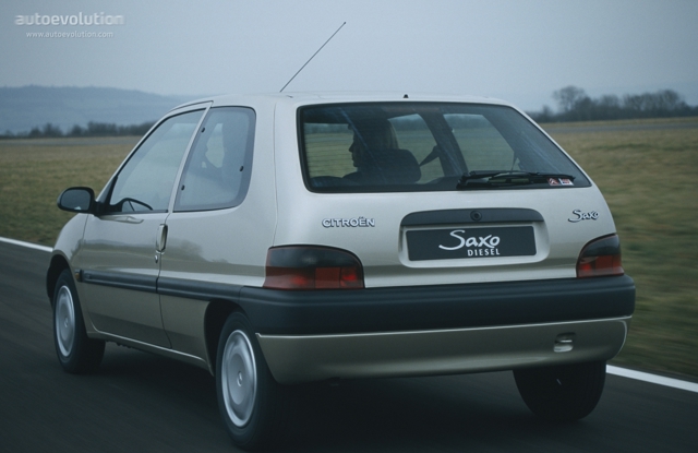 Citroen Saxo 3 Doors photo 4
