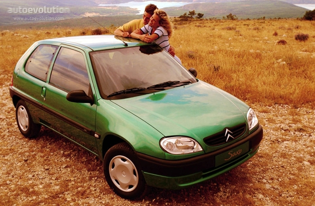Citroen Saxo 3 Doors photo 2