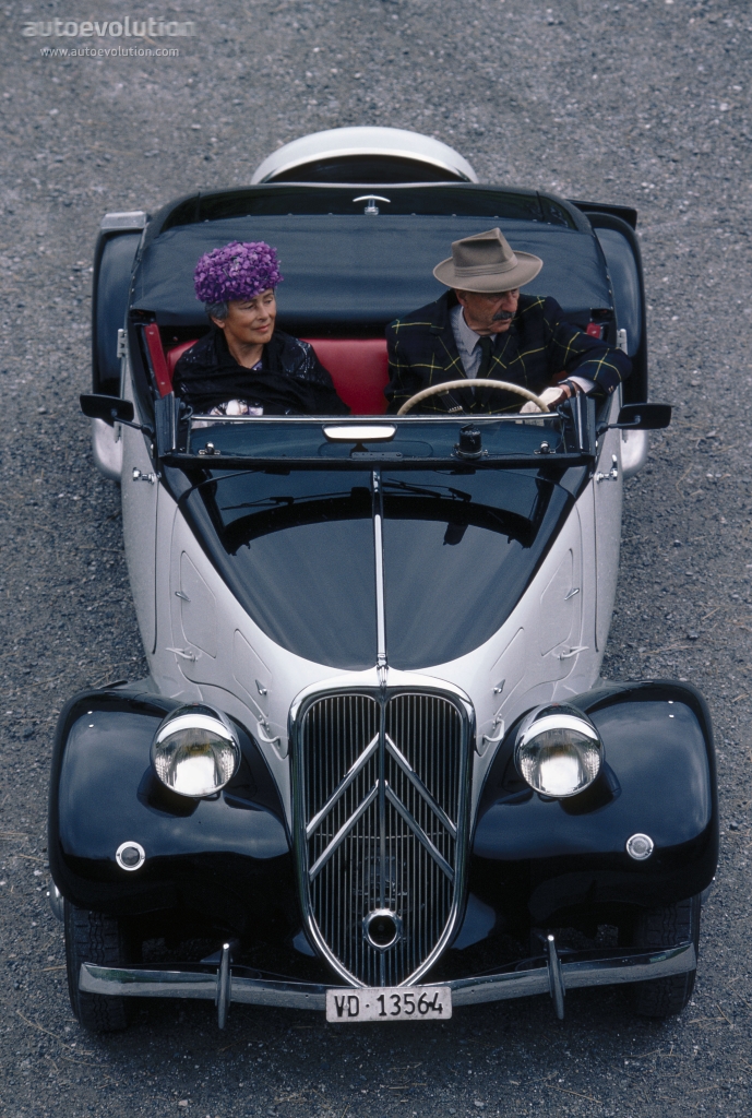 Citroen Traction photo 2