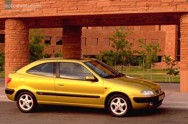 Citroen Xsara Coupe photo 2
