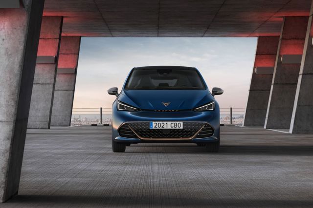 Cupra Born photo 4
