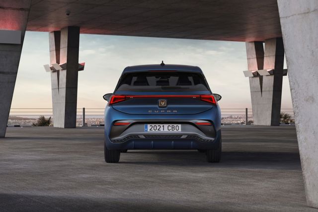 Cupra Born photo 6