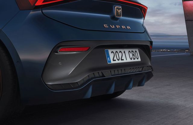 Cupra Born photo 15