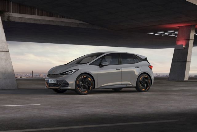 Cupra Born photo 17