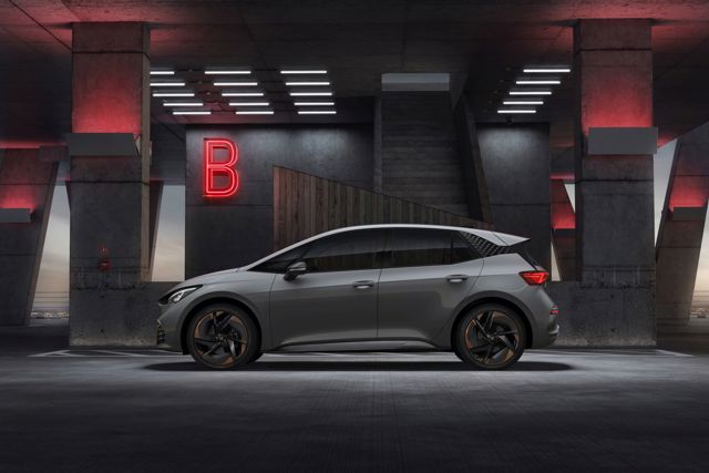 Cupra Born photo 19