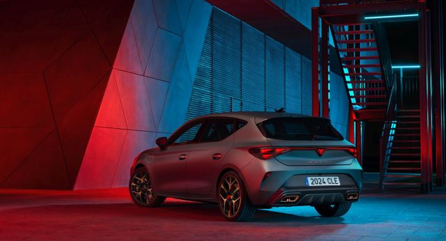 Cupra Leon photo 2
