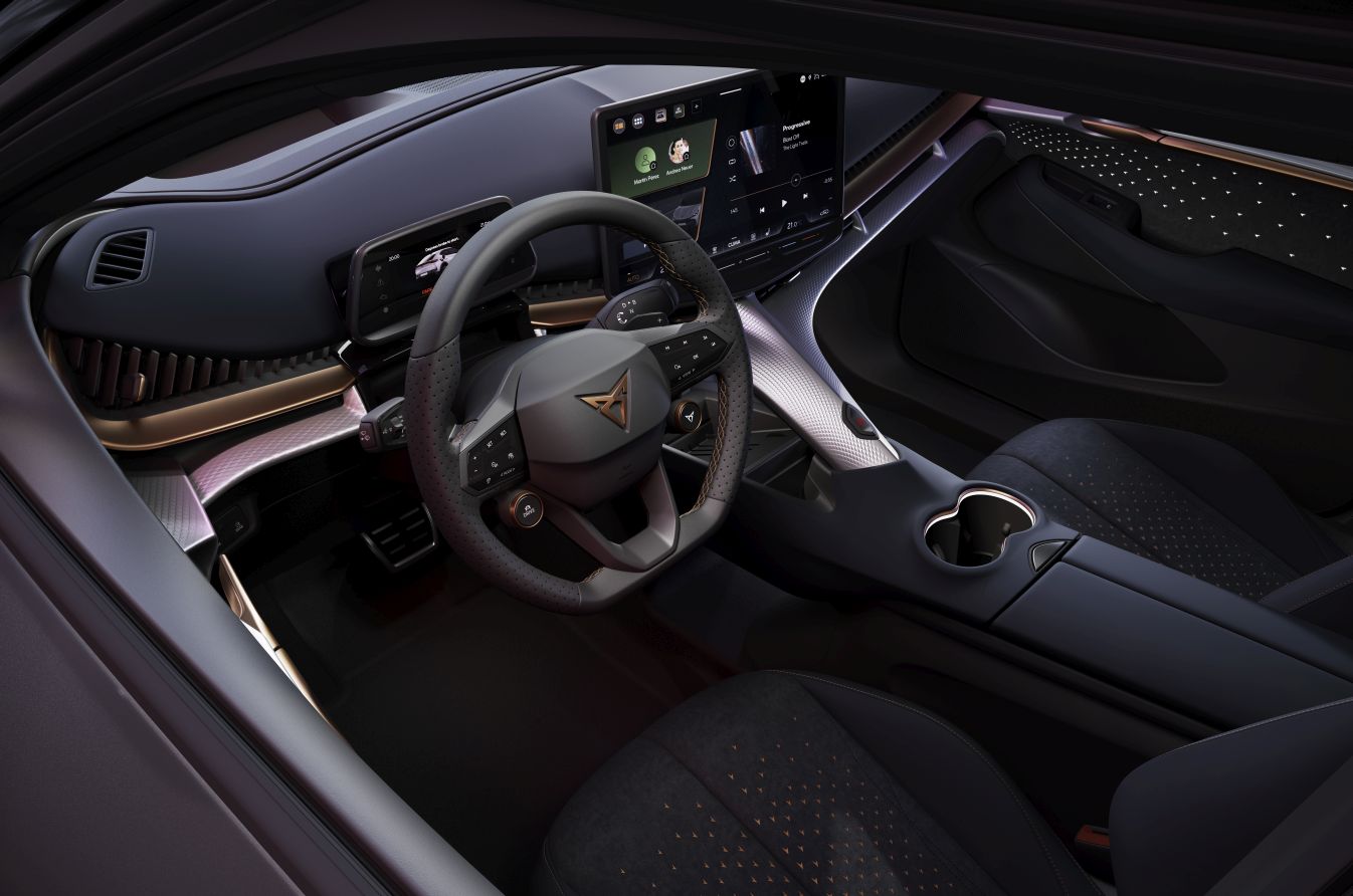 Cupra Tavascan photo 21