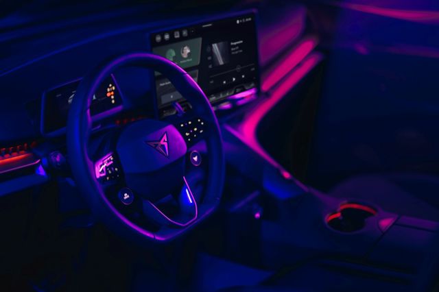 Cupra Tavascan photo 26