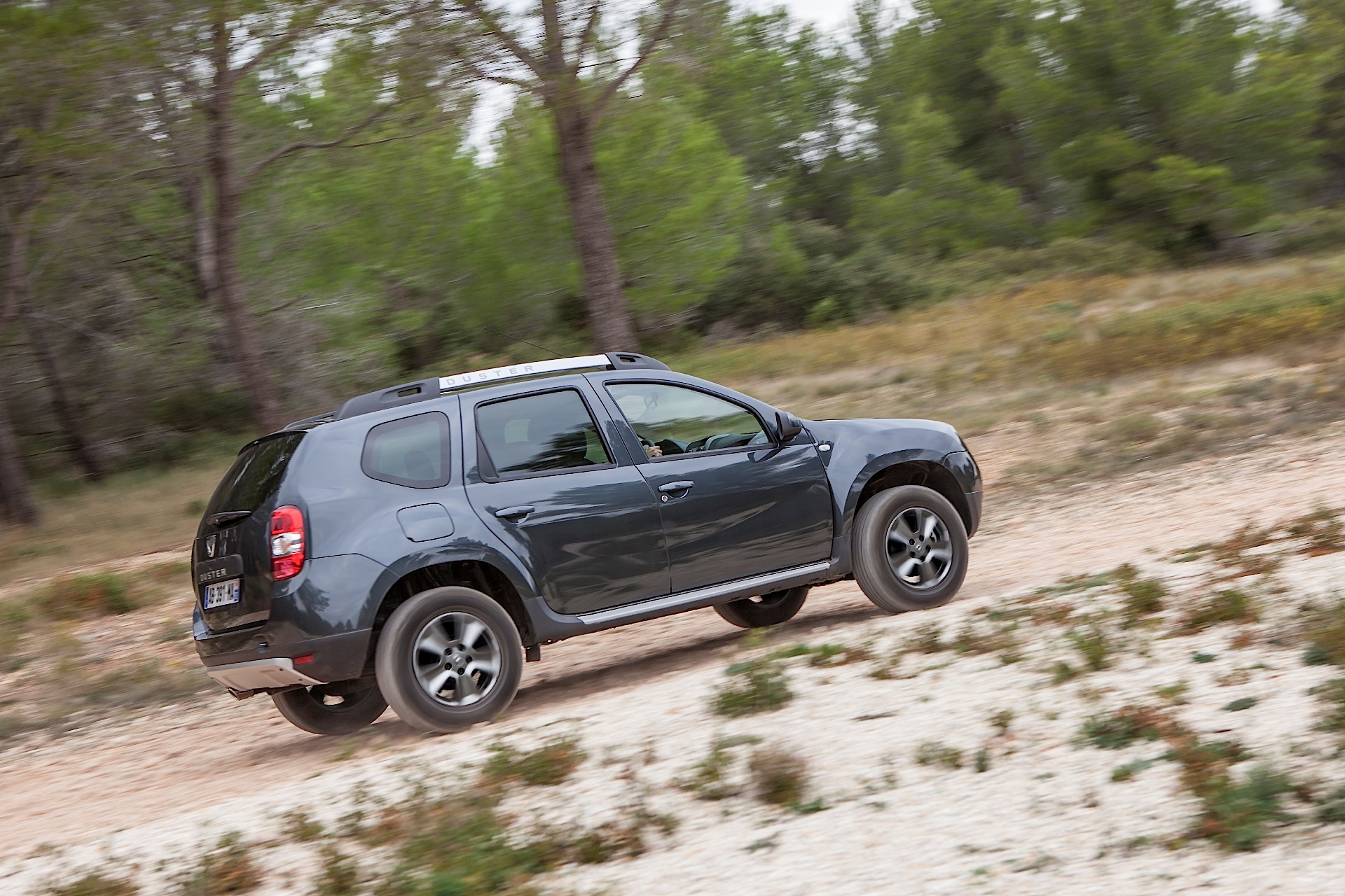 Dacia Duster photo 29