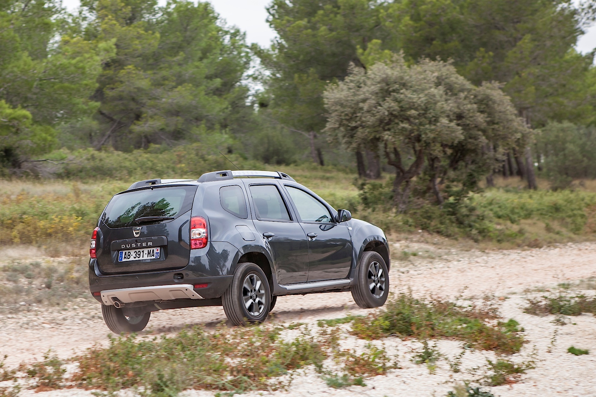 Dacia Duster photo 30
