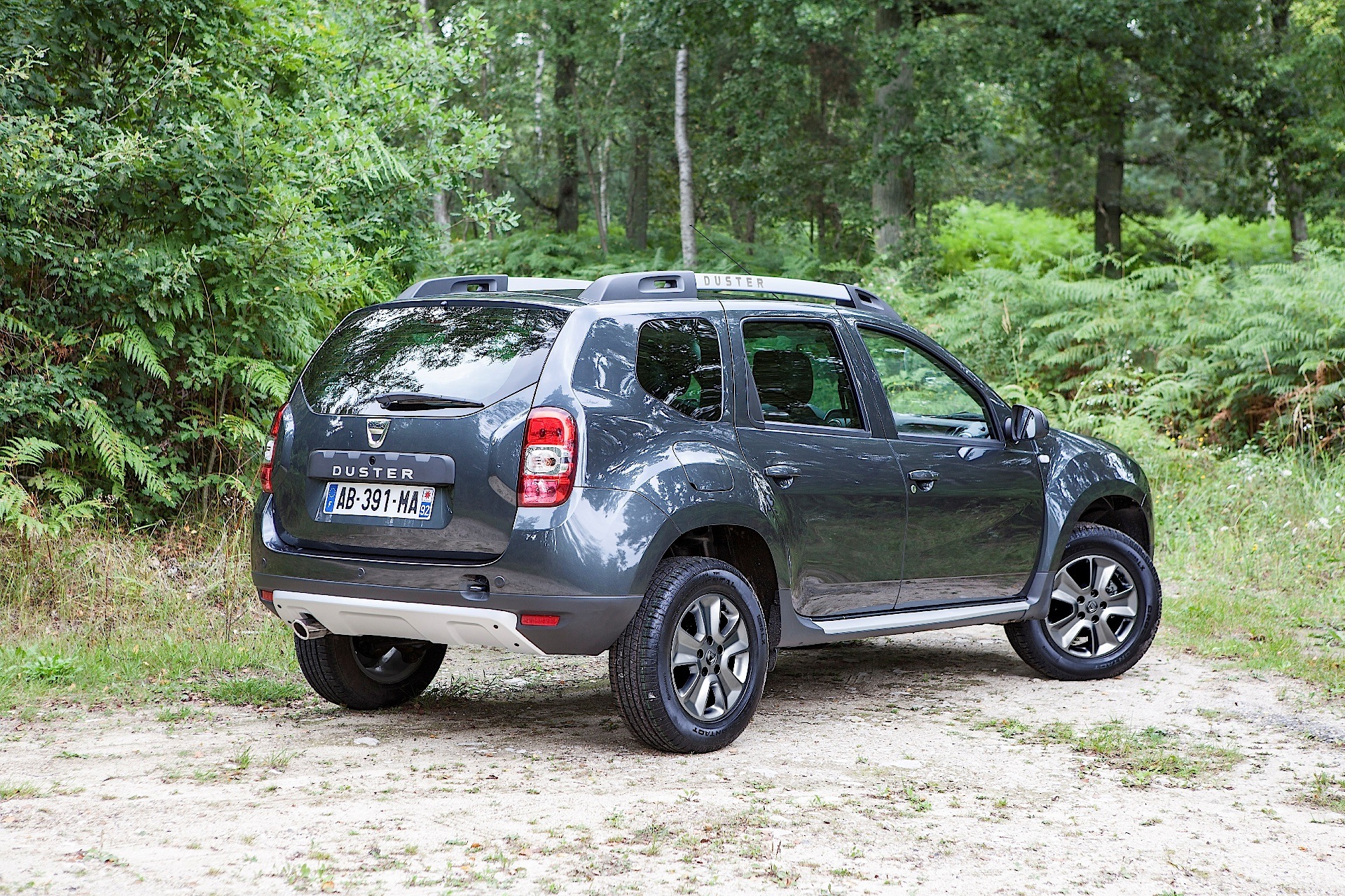 Dacia Duster photo 8