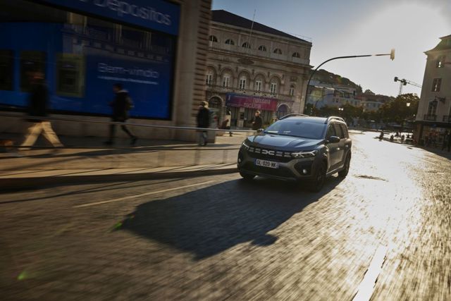 Dacia Jogger photo 16