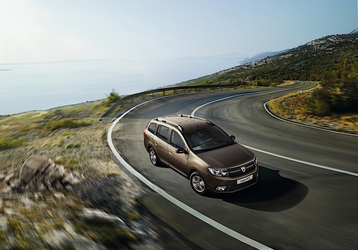 Dacia DACIA Logan MCV 1.2L 16V 5MT FWD (75 HP)
