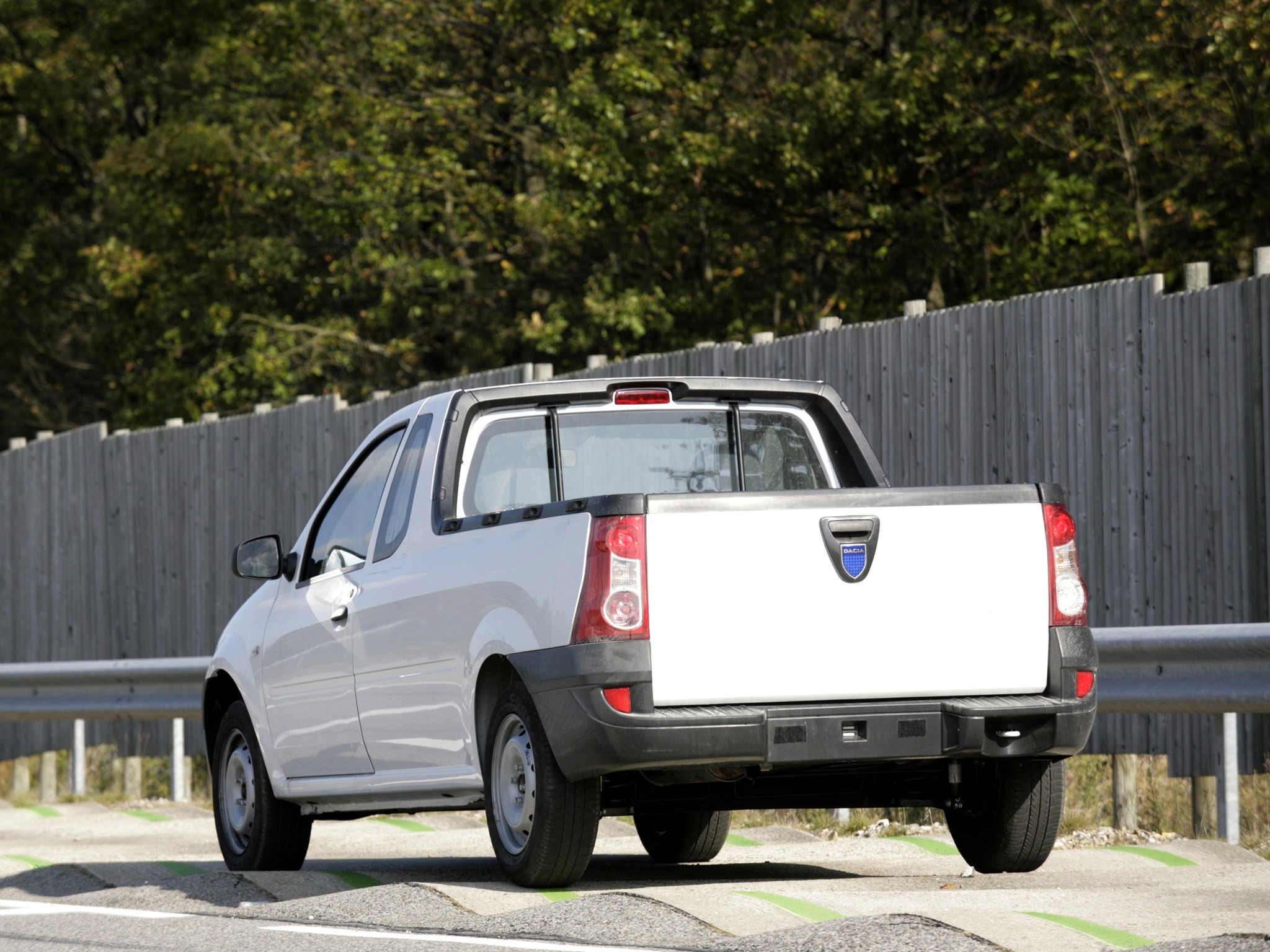 Dacia Logan Pick-Up photo 25