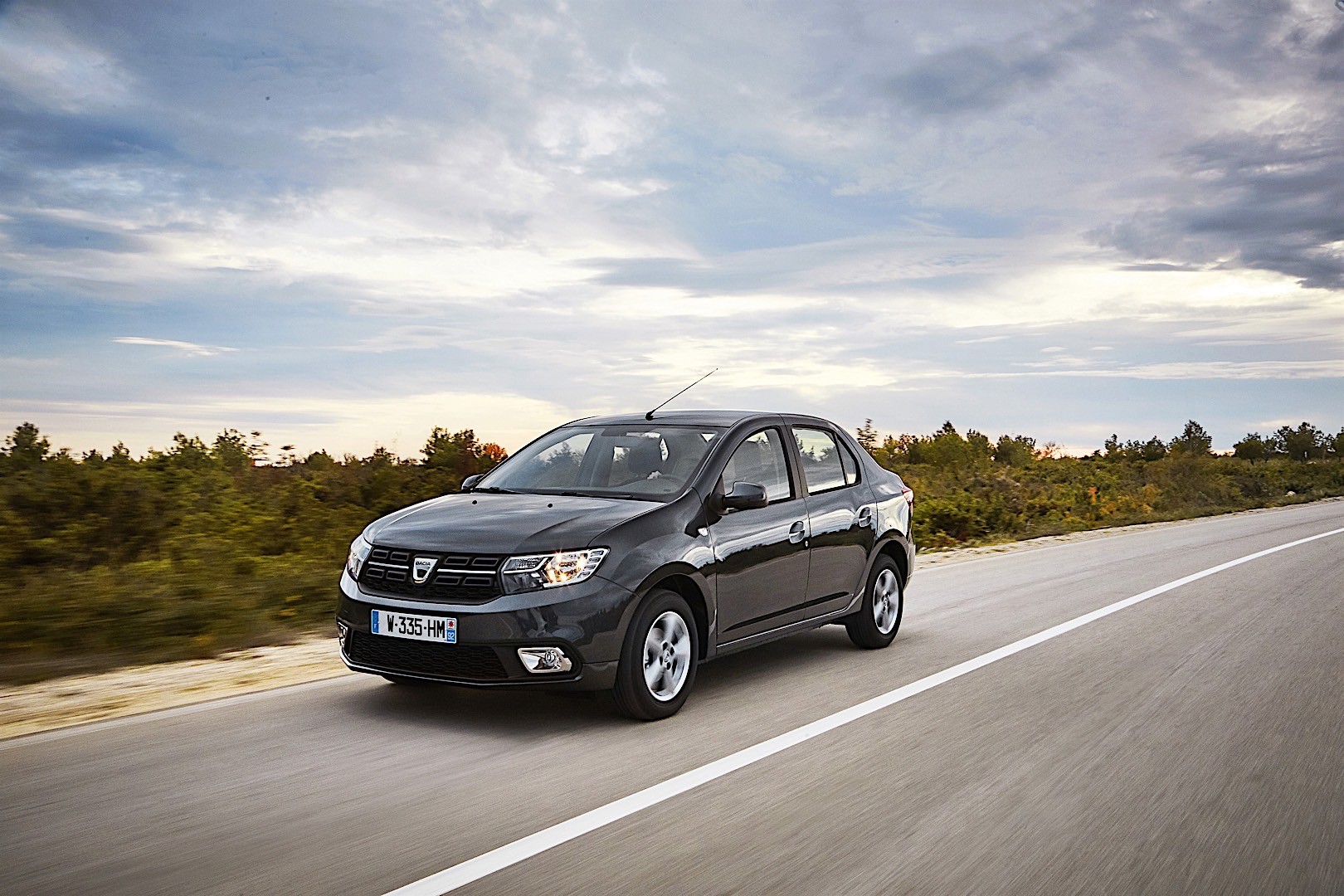Dacia Logan photo 9