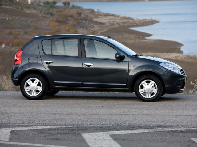 Dacia Sandero Foto 17
