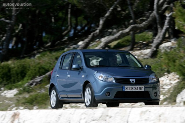 Dacia Sandero Foto 9