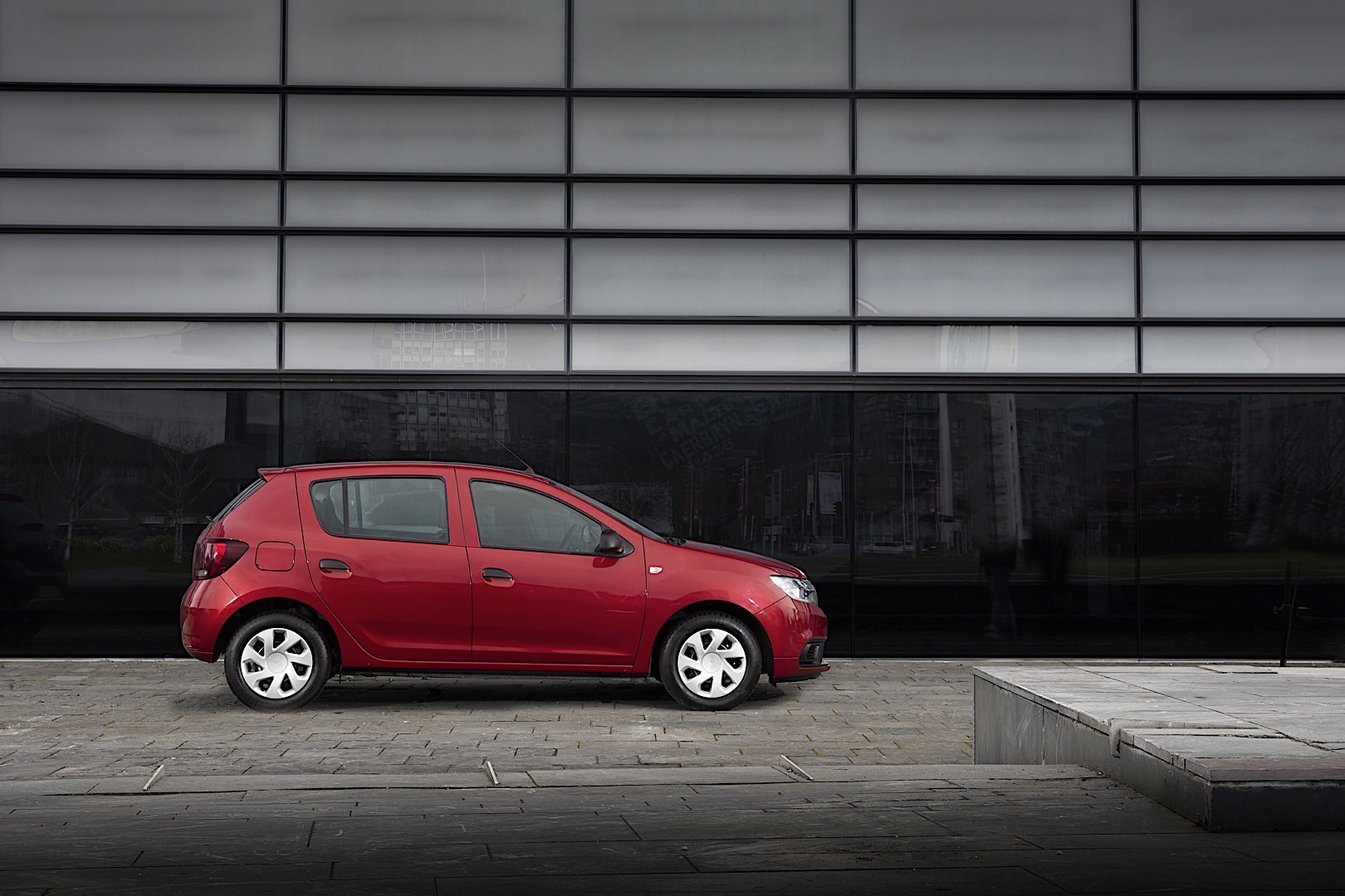 Dacia Sandero photo 3
