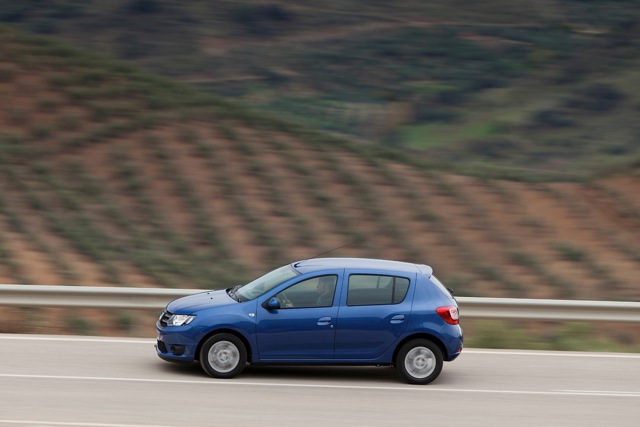 Dacia Sandero foto 17
