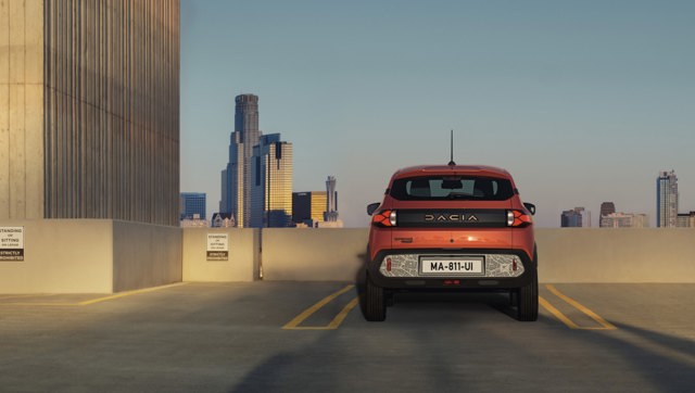 Dacia Spring photo 20