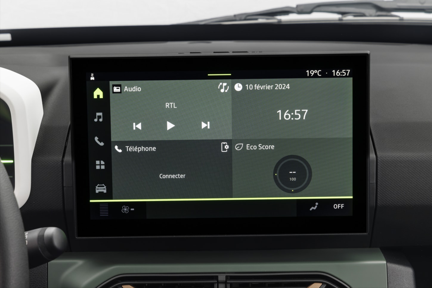 Dacia Spring photo 30