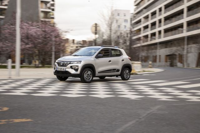 Dacia Spring photo 29