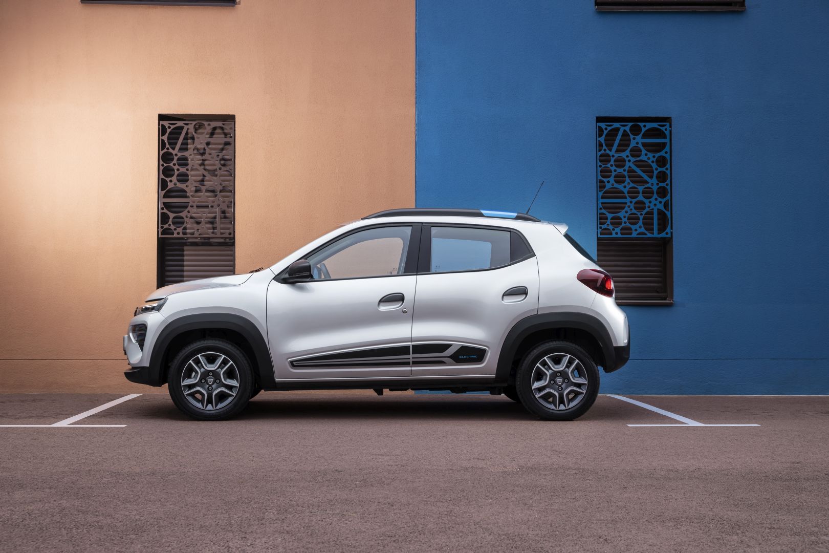 Dacia Spring photo 39