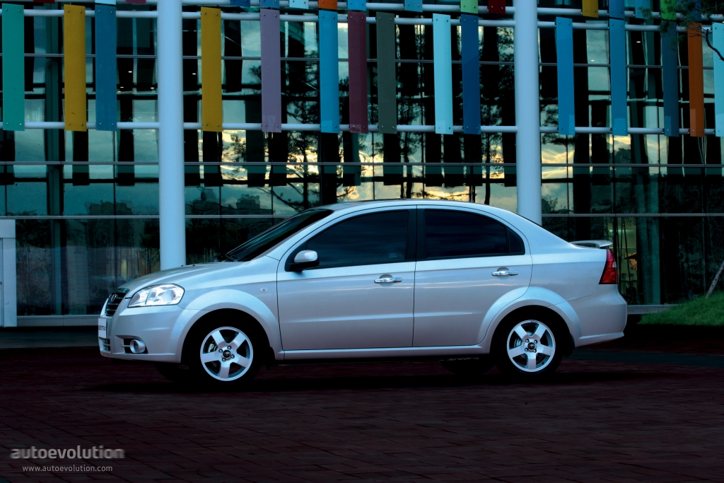 Daewoo Gentra photo 3